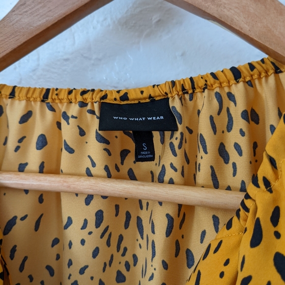 Light and silky animal print top - Picture 3 of 3